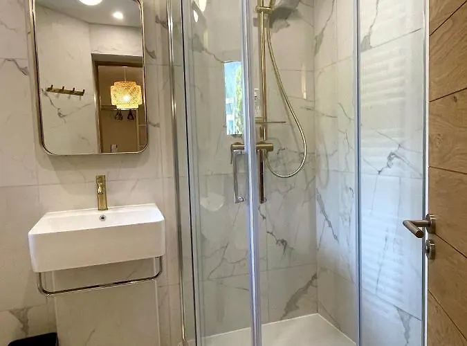 Les Moutons De - Garage Prive